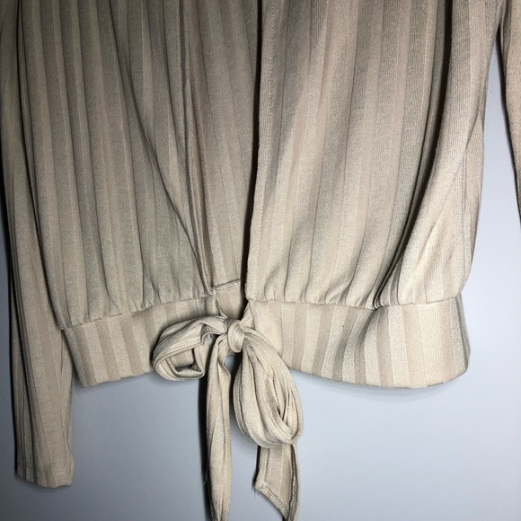 Open back nude top - Picture 4 of 4